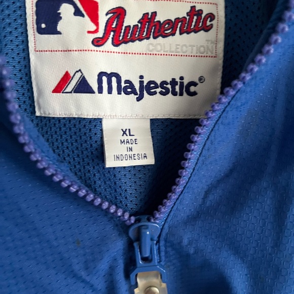 Chicago Cubs 1/4 Zip Wind Breaker - Picture 5 of 7